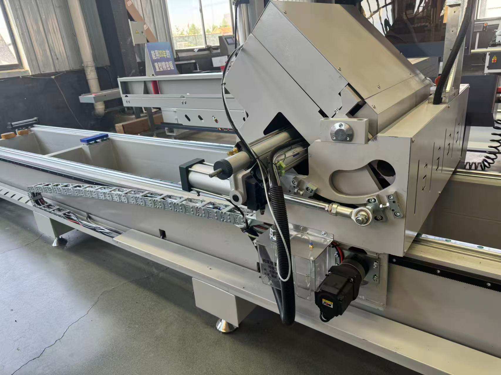 550 CNC এক্সটার্নাল পিভট প্রিসিশন মিটার স, 45°/90