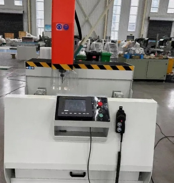 800mm 3-অক্ষ উচ্চ-দৃঢ়তা CNC মেশিনিং সেন্টার | উদ্দেশ্য-ইন্ডাস্ট্রিয়াল অ্যালুমিনিয়াম এক্সট্রুশনের জন্য নির্মিত